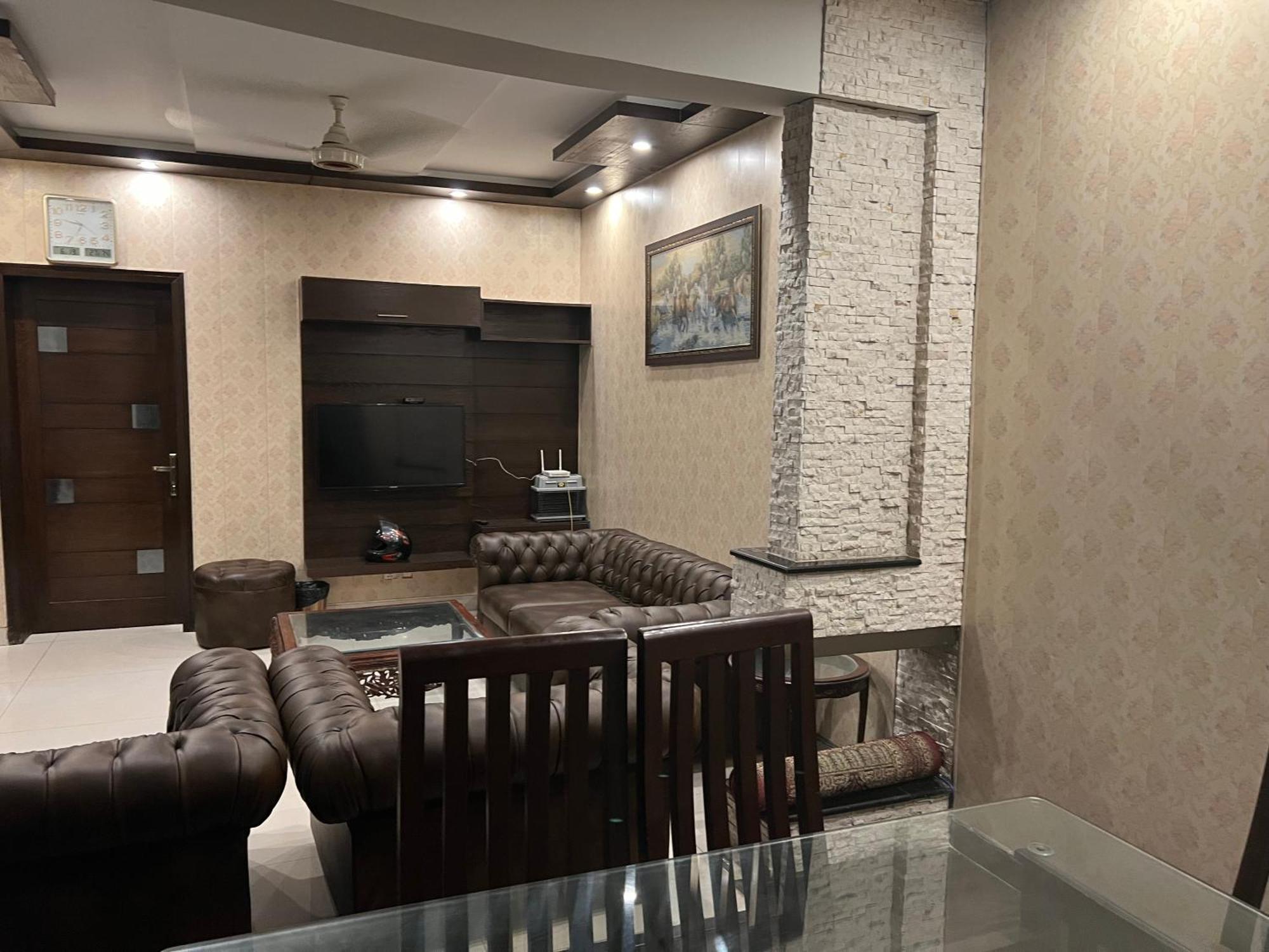 Vactional Villa Dha Phase 6 Lahore ,Three Bed Room Full House Экстерьер фото